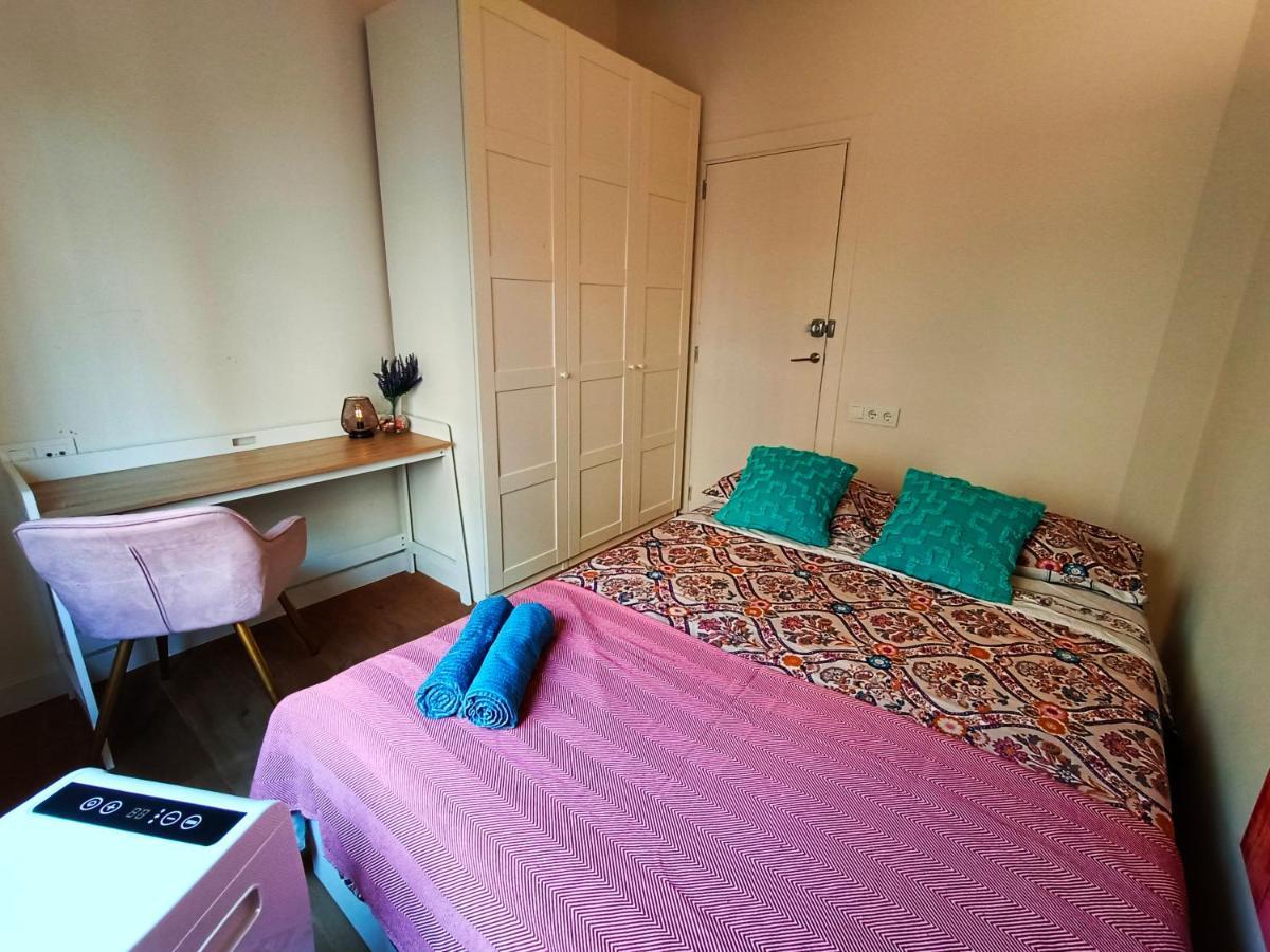 Born Rooms - St Caterina Барселона Екстериор снимка